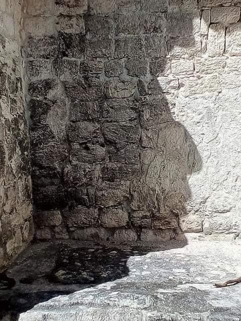 Se forma rostro maya en la Zona Arqueológica de Chicanná en Campeche