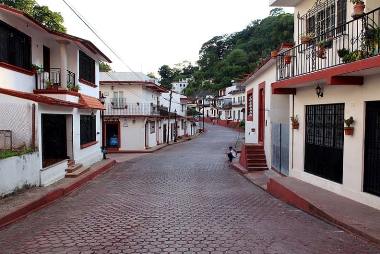 Conoce Tapijulapa, una belleza natural y arquitectónica de Tabasco