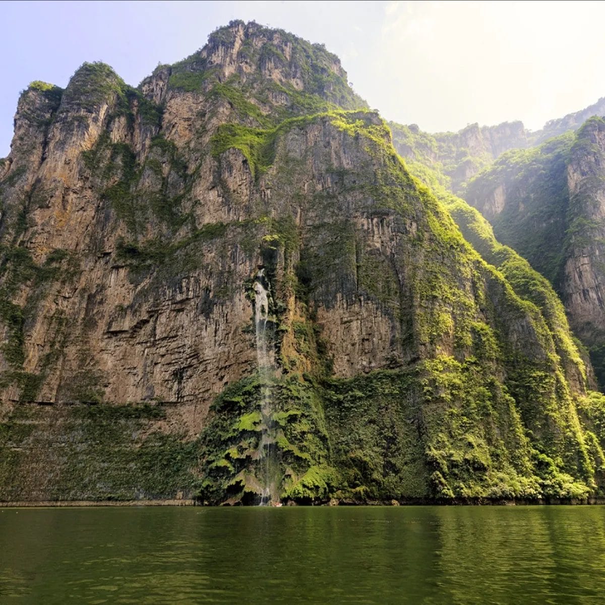 Conoce las formaciones rocosas que podrás admirar en tu próximo viaje al Cañón del Sumidero