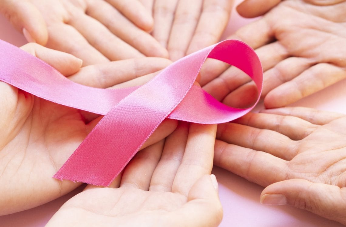 Día Internacional de la Lucha contra el Cáncer de Mama: La importancia del 19 de octubre y el poder del listón rosa