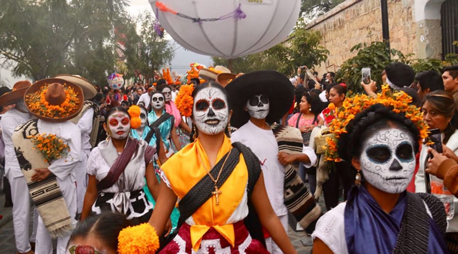 Día de Muertos en Oaxaca 2024: Tradiciones, comparsas y festividades que no te puedes perder