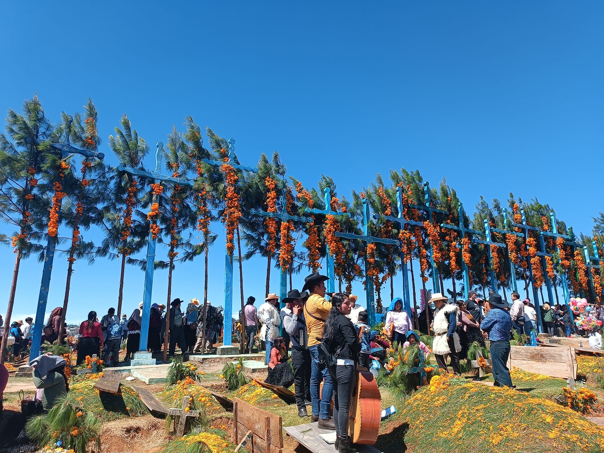 "El Romerillo: Celebración única del Día de Muertos y la Fiesta de las Almas en Chiapas"