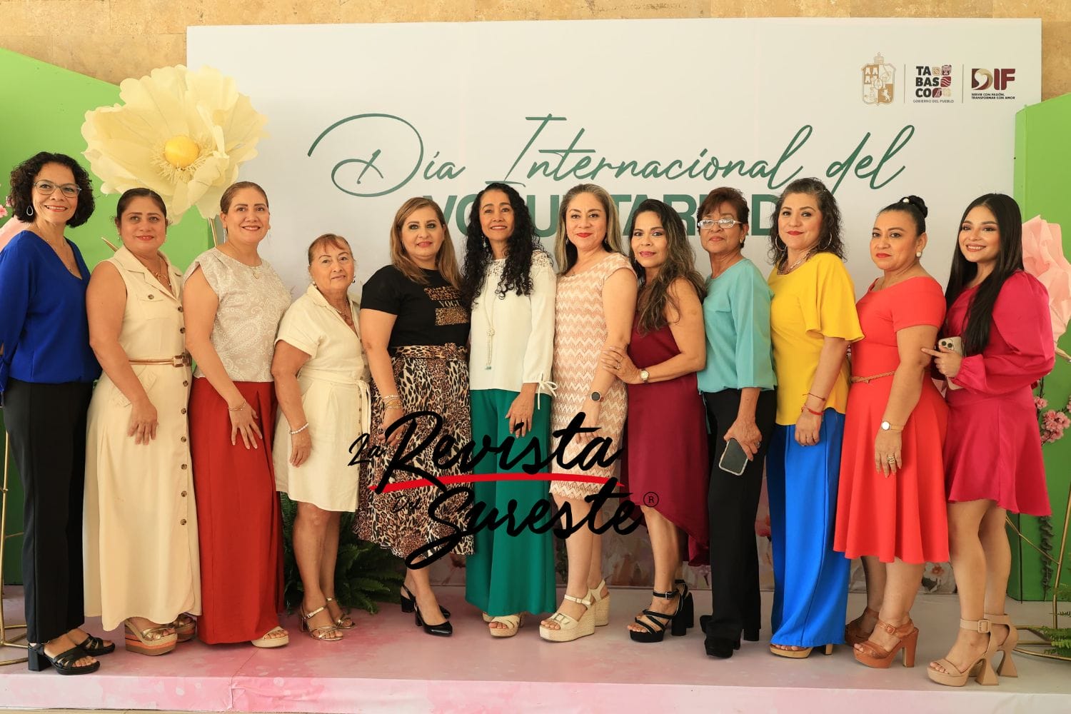 Maestra Aurora Raleigh de la Cruz lidera homenaje en el Día Internacional del Voluntariado en Tabasco