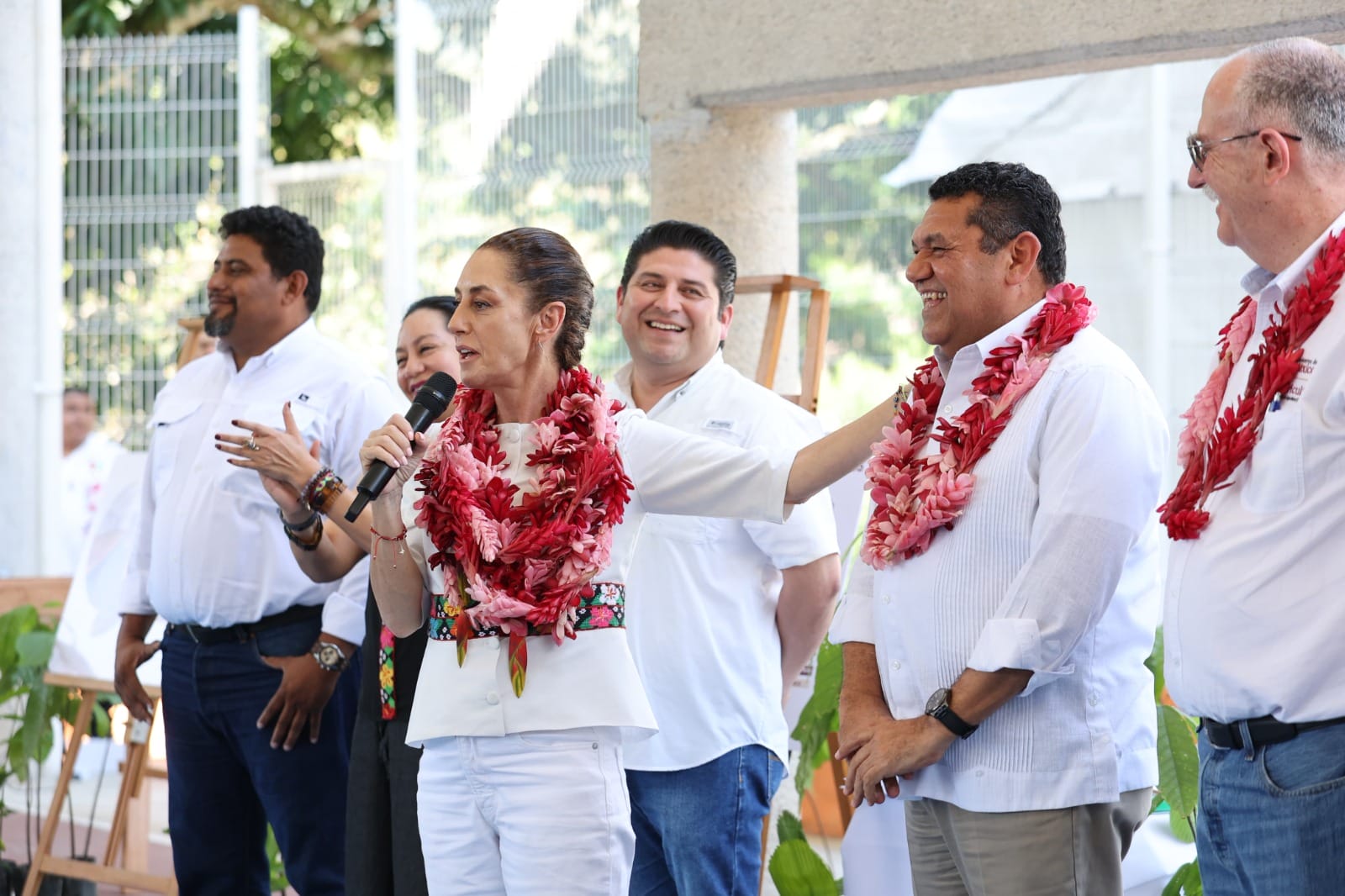 Destacan apoyo de Javier May Rodríguez para que Chocolate Bienestar llegue a todo el país