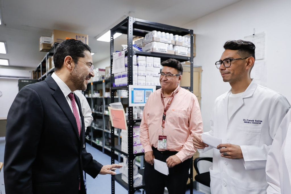 Anuncia Martí Batres inicio de nacionalización del servicio de Endoscopía del ISSSTE